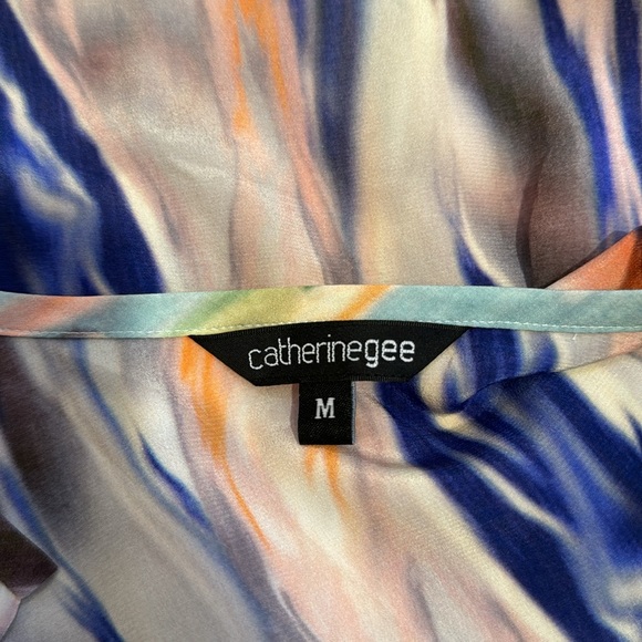 Catherine Gee Bella Blouse - Abstract Orchid size medium - Picture 6 of 7